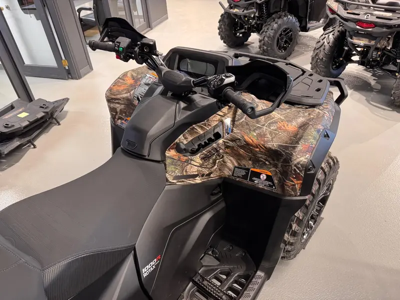 2025 Can-Am OUTLANDER MAX 1000 XT