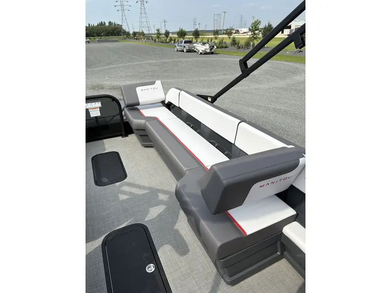 2025 Manitou Cruise 22 Switchback Stealth Rotax 150 & Trailer thumbnail 11
