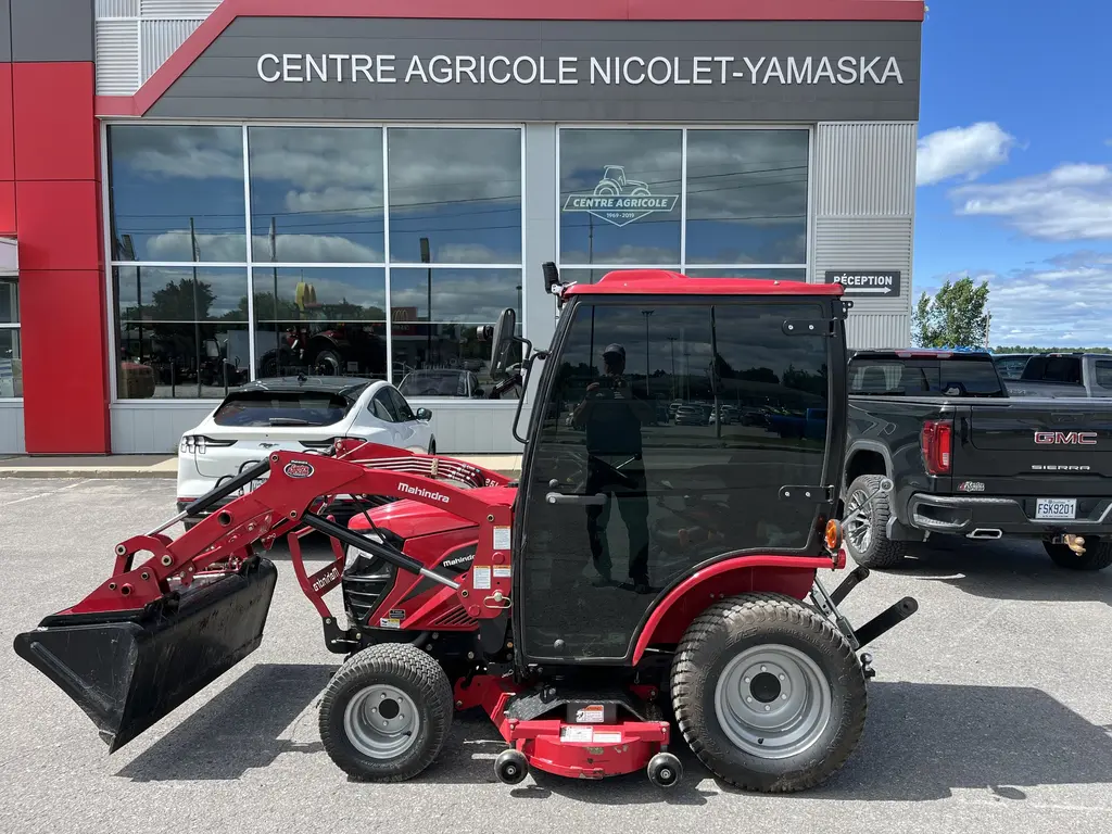 Mahindra Emax 25 CAB 2022