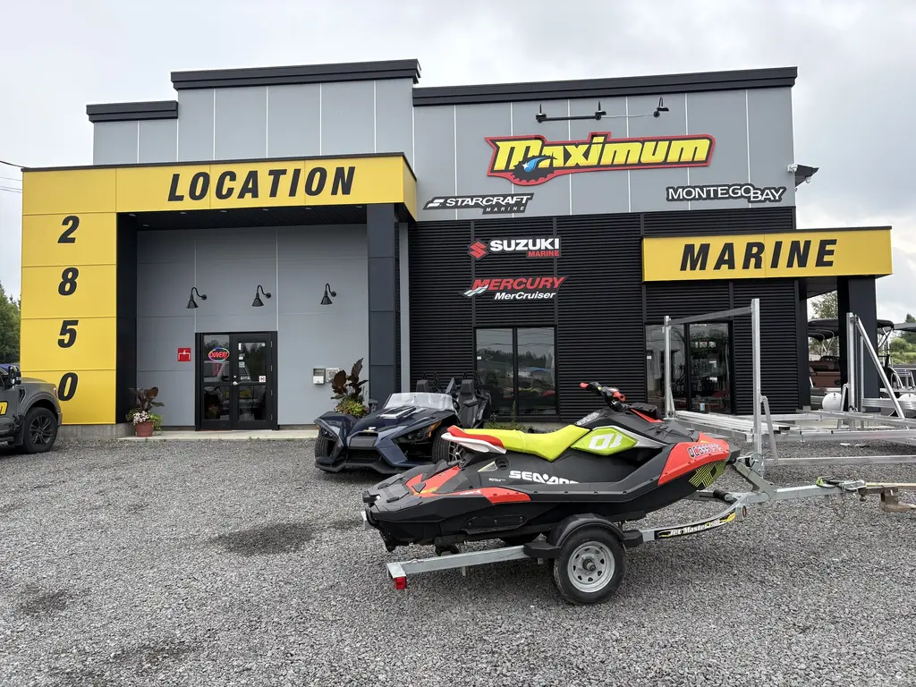 Sea-Doo WOW SUPER SPARK trixx SANS TX SAUF LA REMORQUE  2019