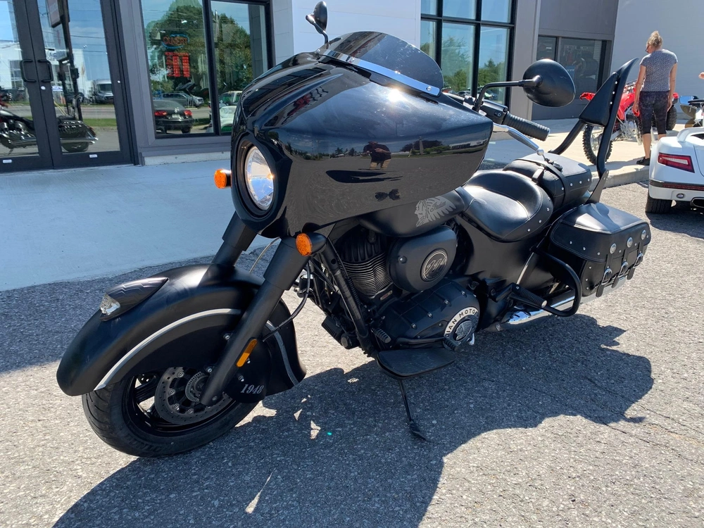 Indian Motorcycle Chief Dark Horse 2017 alt