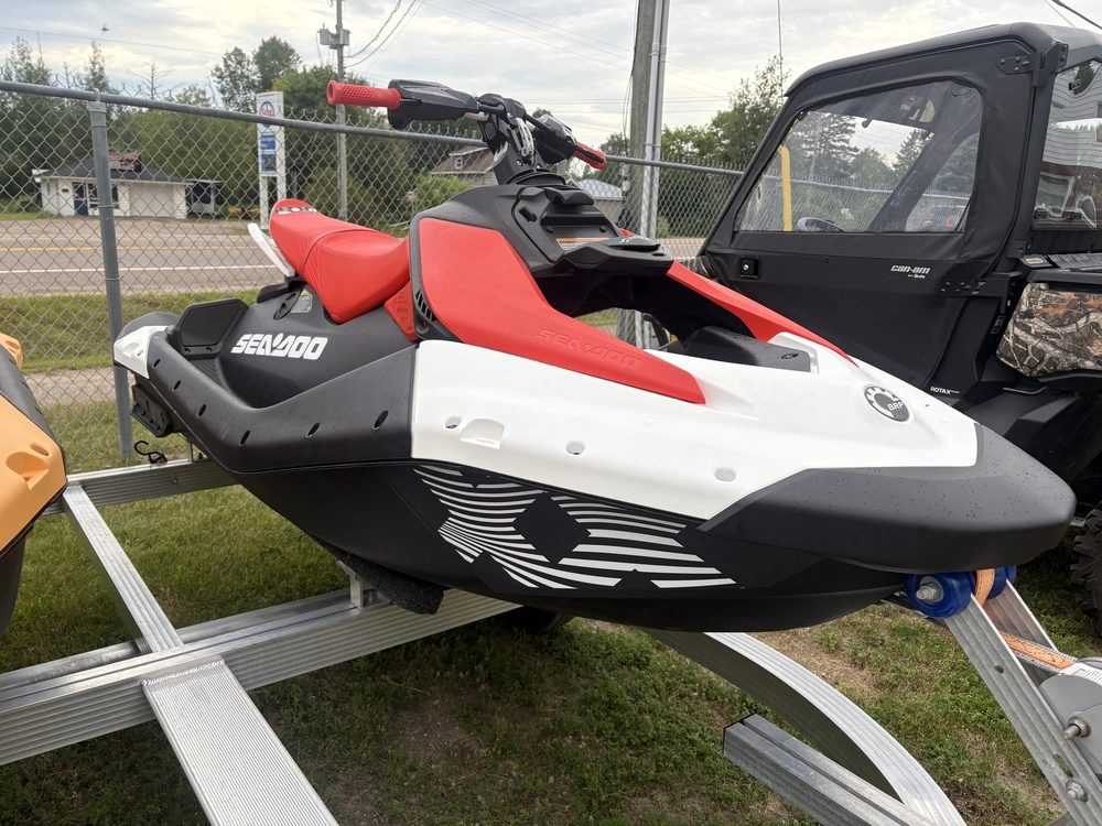 2025 Sea-doo/brp Spark 3up 900 Trixx alt
