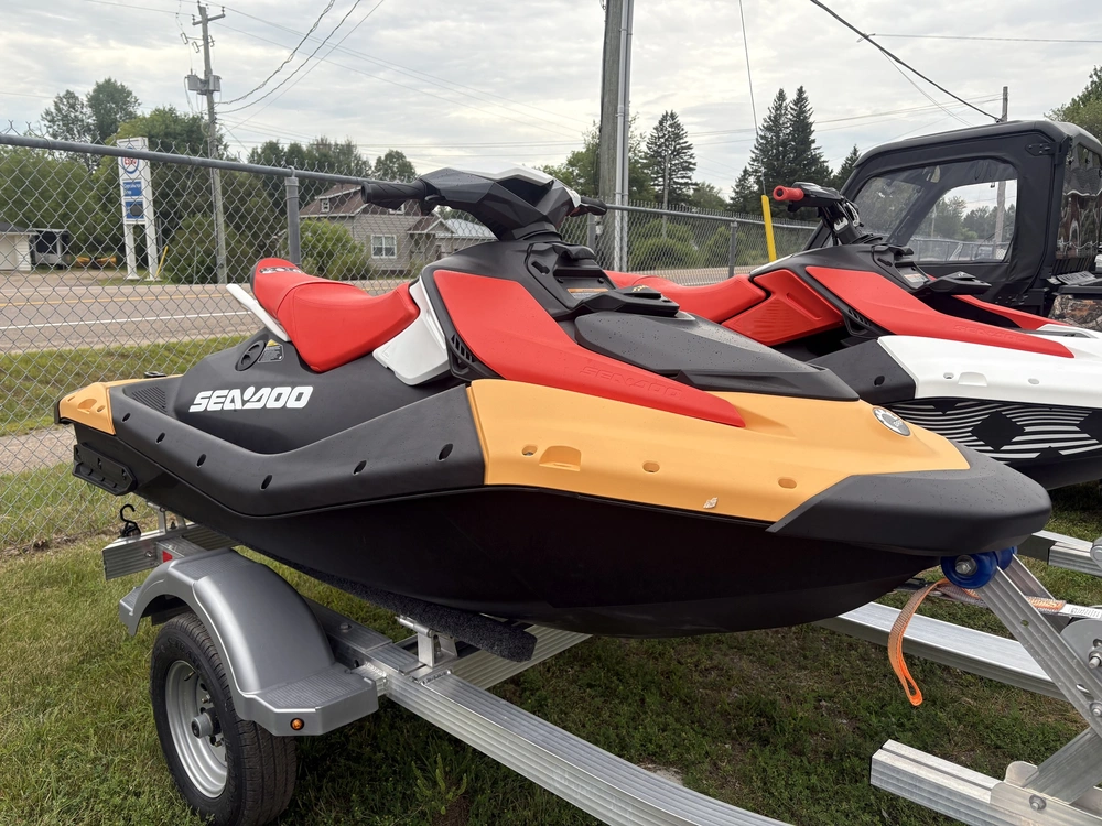 2025 Sea-doo/brp Spark 2up 900 alt