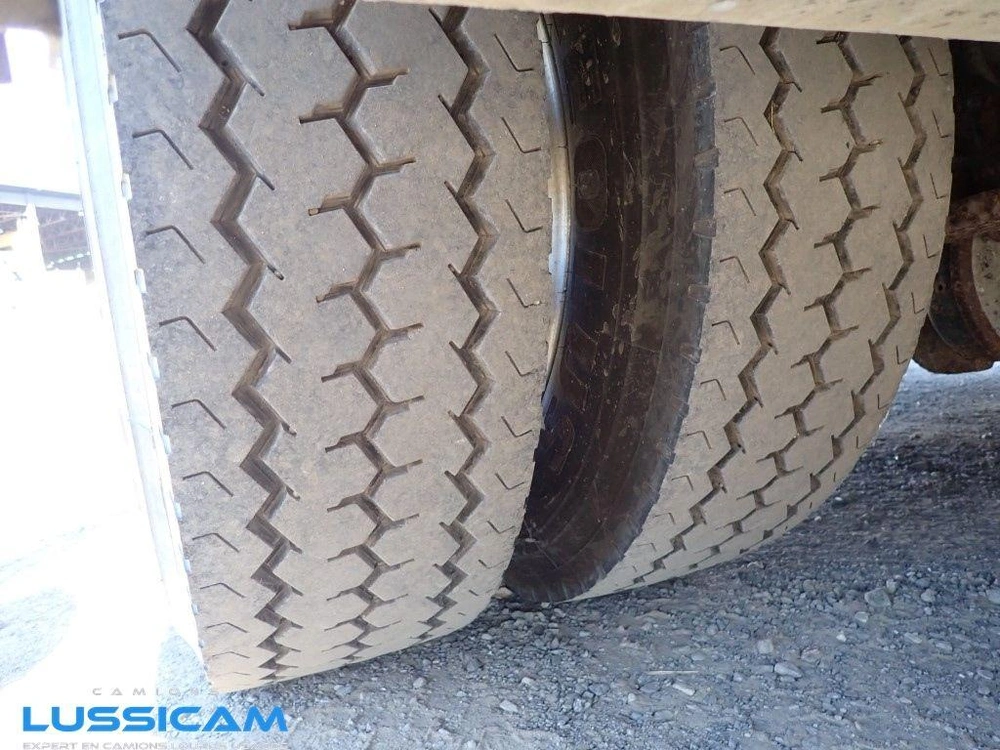 Freightliner M2106 2005