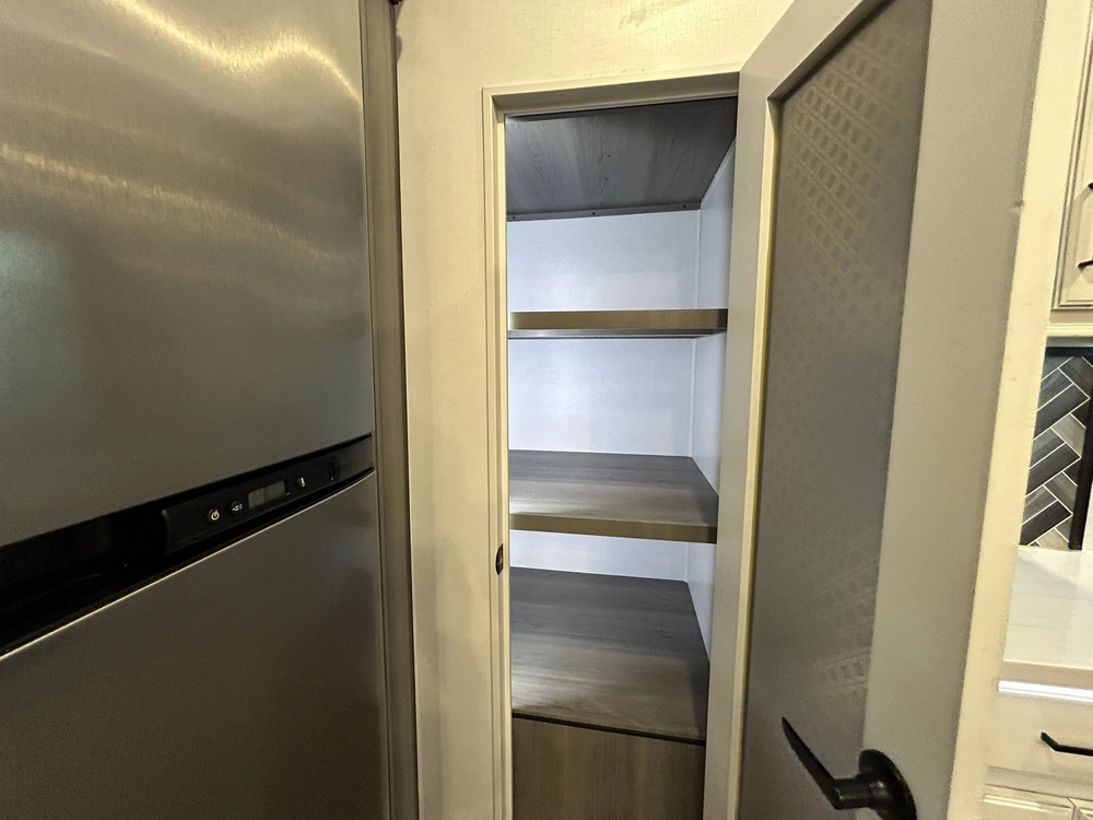 Keystone Rv Montana 3121rl 2022 alt