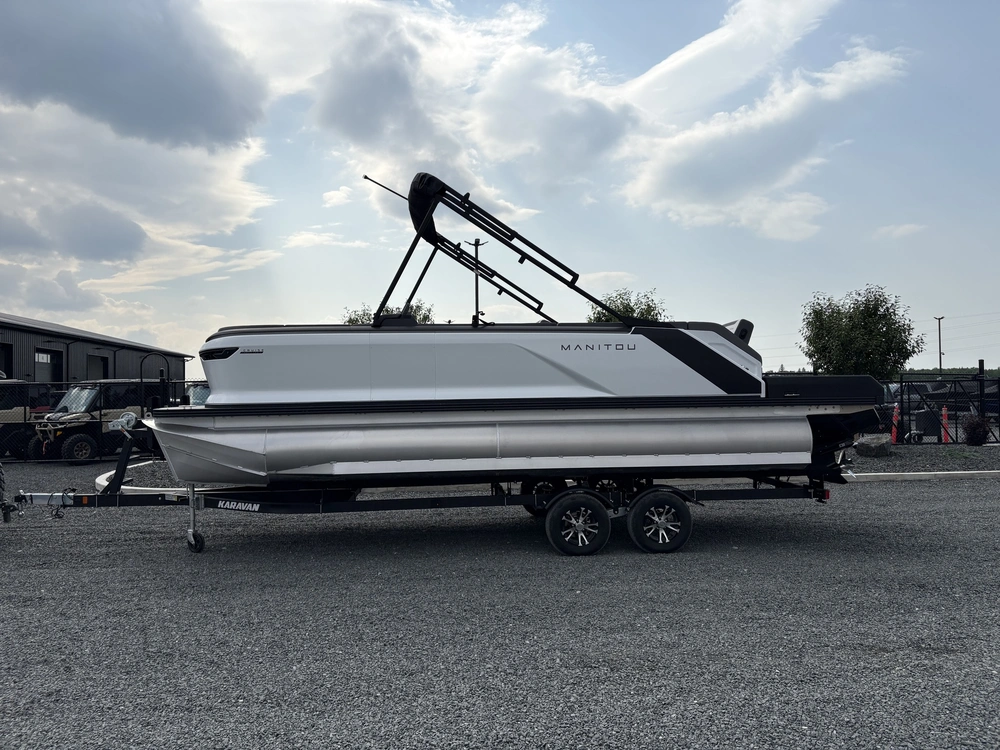2025 Manitou Cruise 22 Switchback Stealth Rotax 150 & Trailer alt