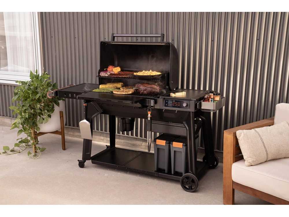 2025 Traeger Woodridge Pro alt