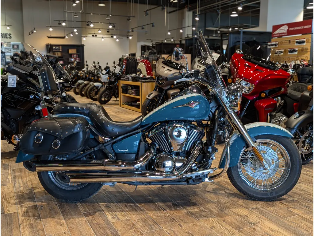 1005 Used 2022 Kawasaki Vulcan 900 Classic LT // Pearl Robotic