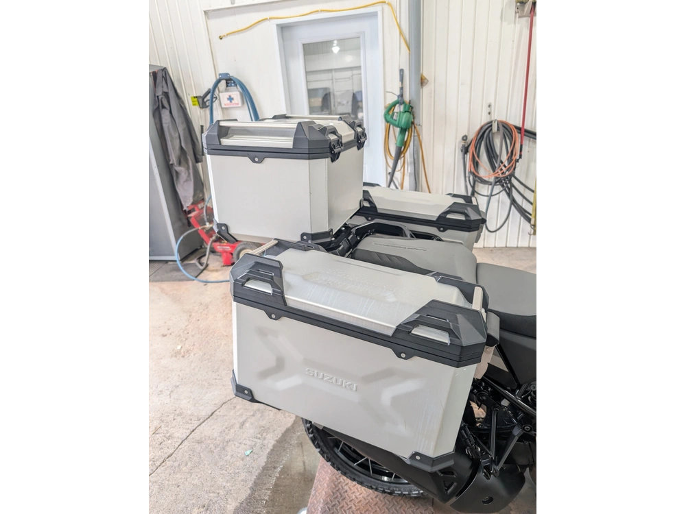 Suzuki V-strom 1050 De Vstrom - V Strom - Pneus Neufs - Valises Incluses 2023 alt