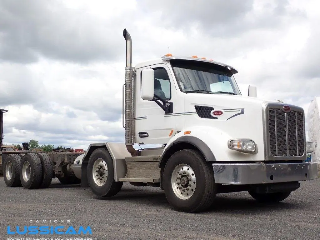 2018 Peterbilt 567 