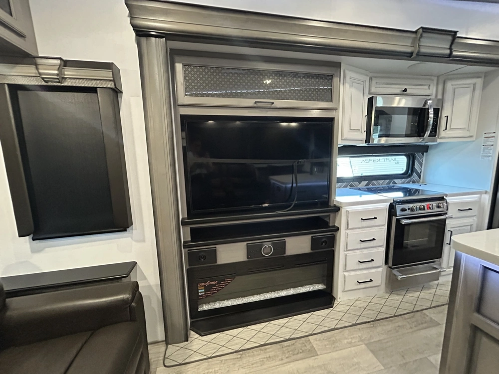 Keystone Rv Montana 3121rl 2022 alt