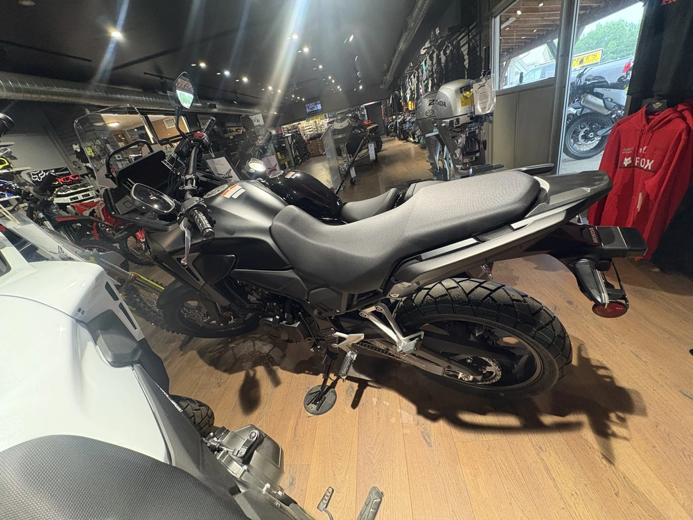 2025 Honda Nx500as alt