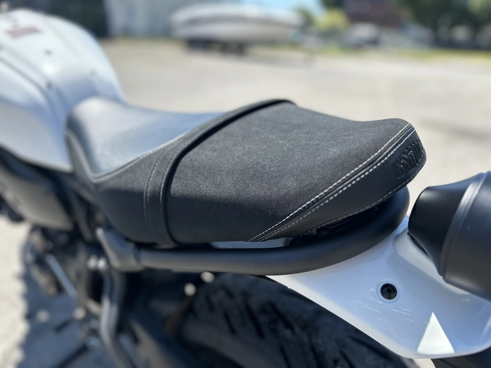 2022 Yamaha Xsr 700 alt