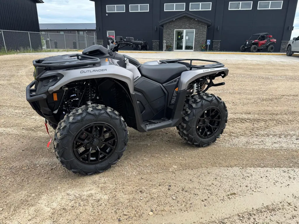 2025 Can-Am OUTLANDER XT 700