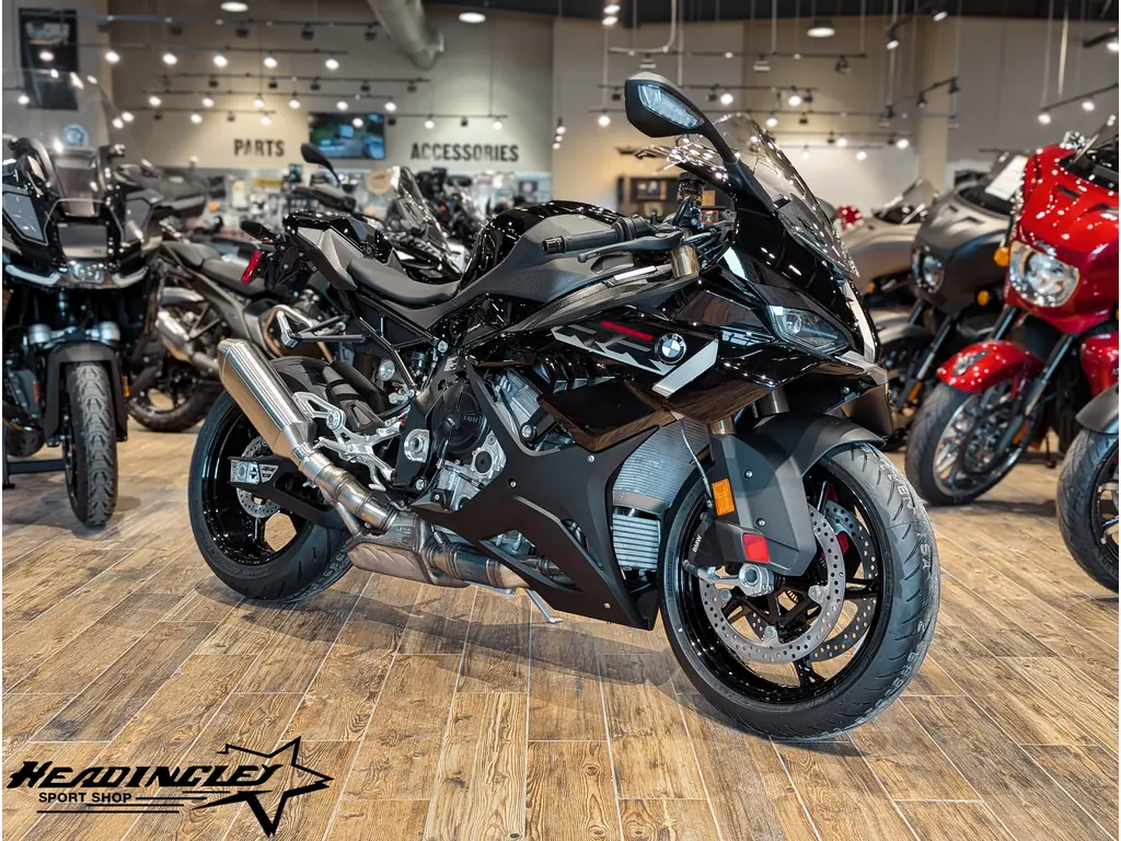 2025 BMW S 1000 RR // Black Storm Metallic 