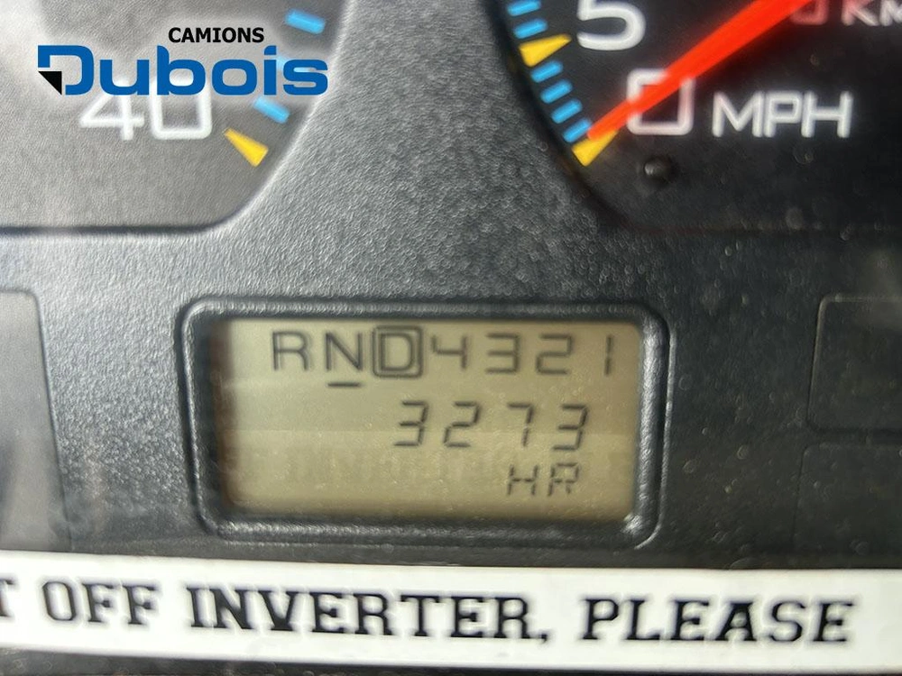 International 7400 2007 alt