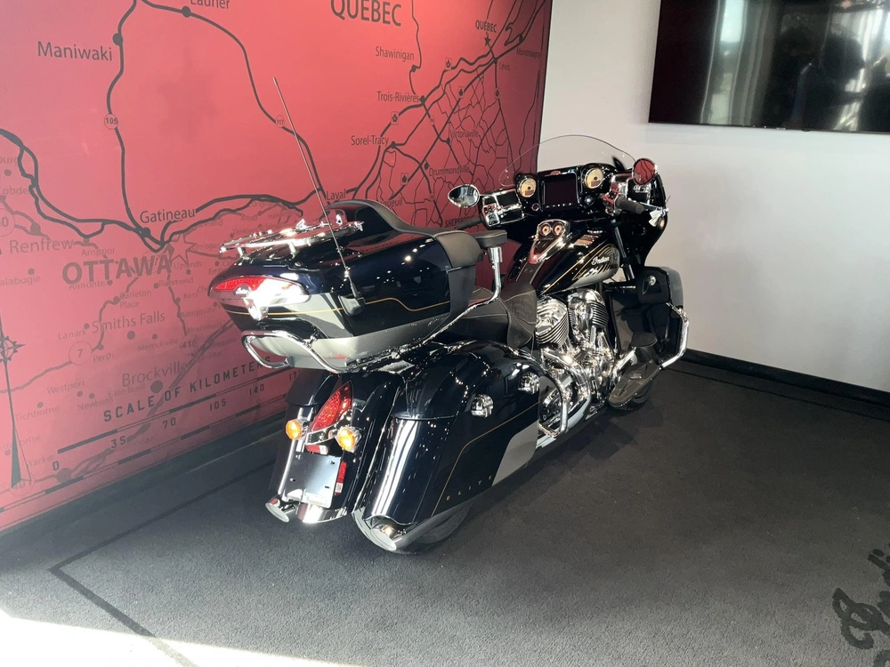 2025 Indian Motorcycle Roadmaster Elite alt