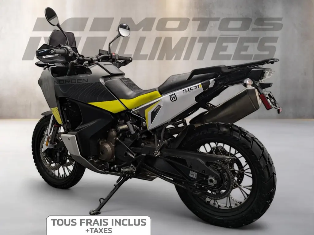 2022 Husqvarna NORDEN 901