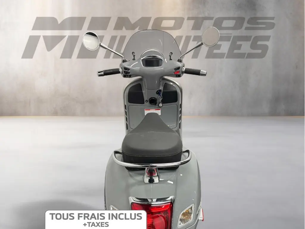 2021 Vespa GTS Super 300 Tech