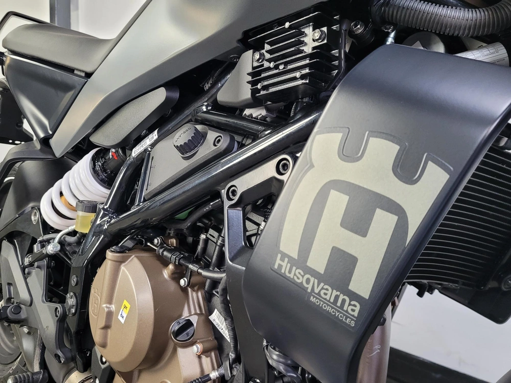 2024 Husqvarna Svartpilen 401 *0.99% Sur 60 Mois alt