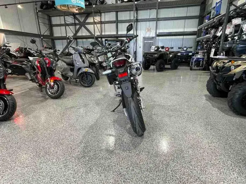 2025 Suzuki DR-Z4SM thumbnail 5