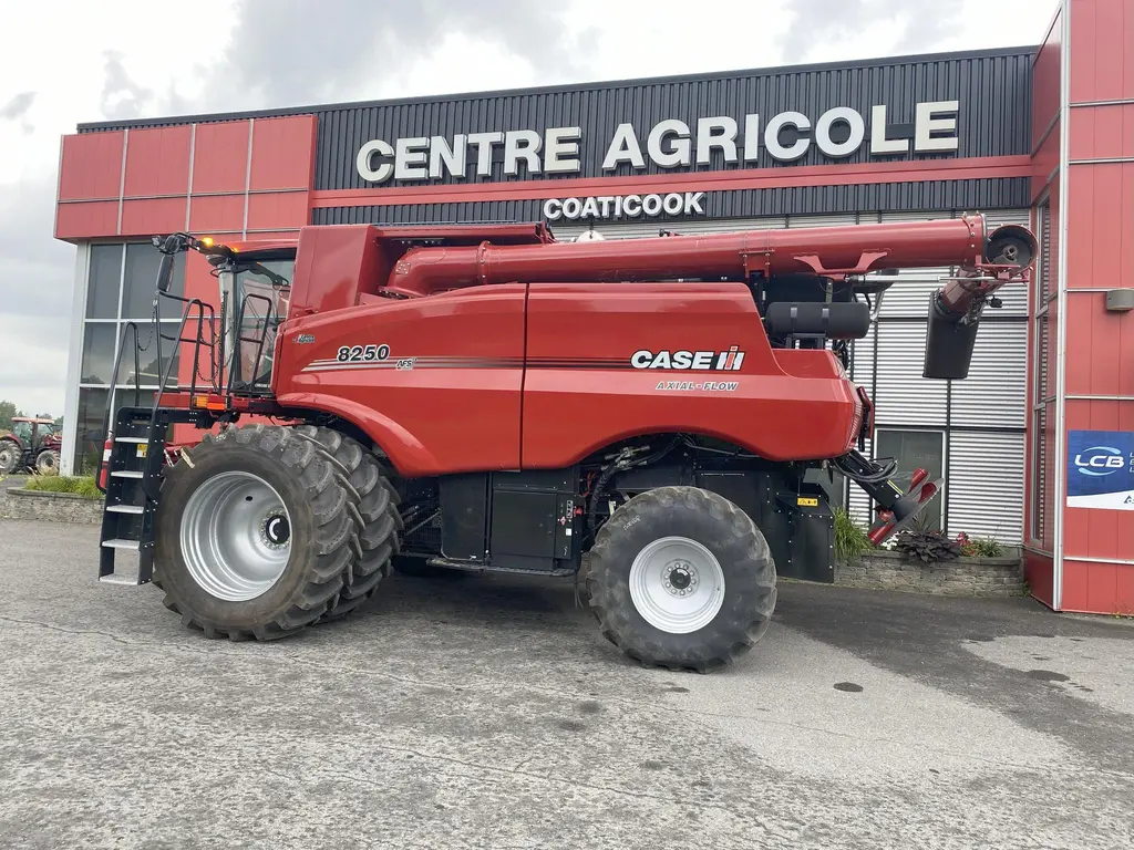 2023 Case IH  AF8250