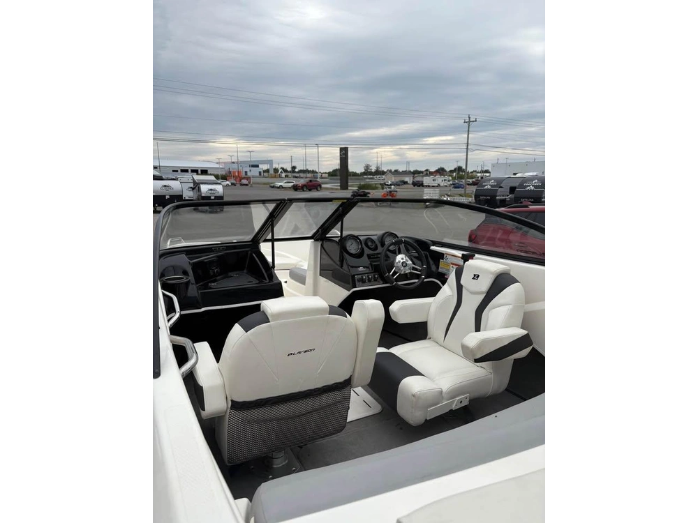 2017 Larson 185s Package alt