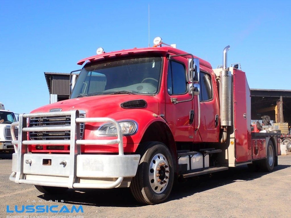 Freightliner M2106 2005