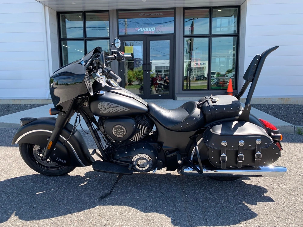 Indian Motorcycle Chief Dark Horse 2017 alt