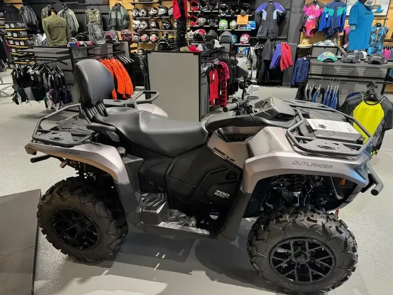 2025 Can-Am OUTLANDER  MAX XT 700