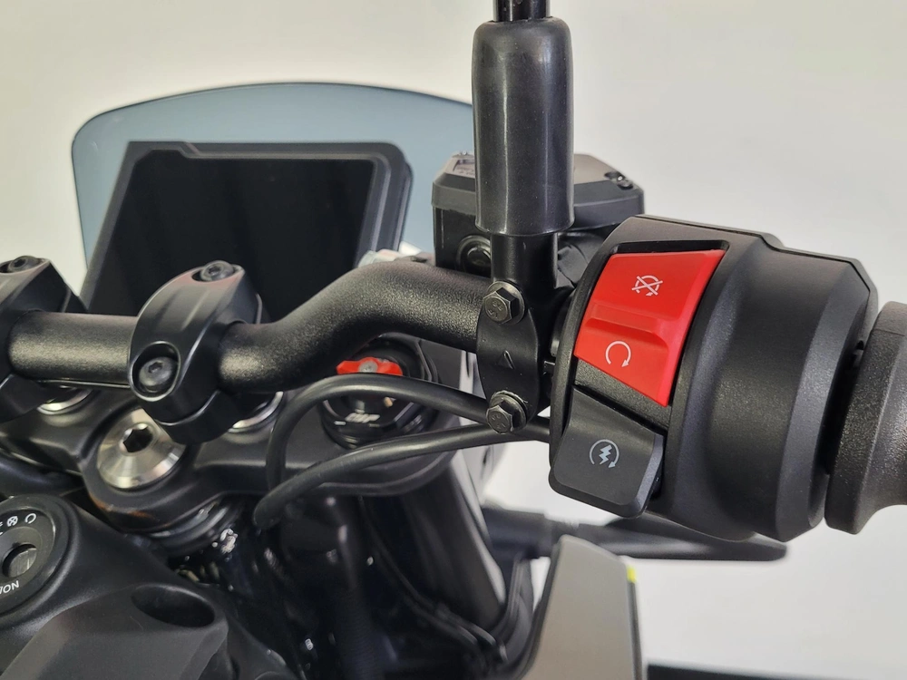 2024 Husqvarna Svartpilen 401 *0.99% Sur 60 Mois alt