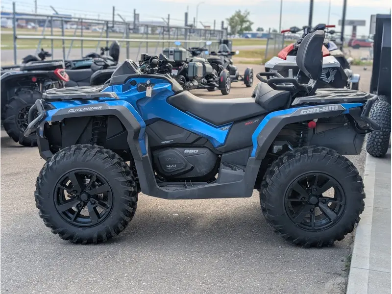 2022 Can-Am Outlander Max XT 850