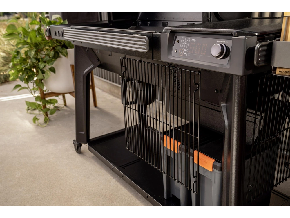 2025 Traeger Woodridge Pro alt