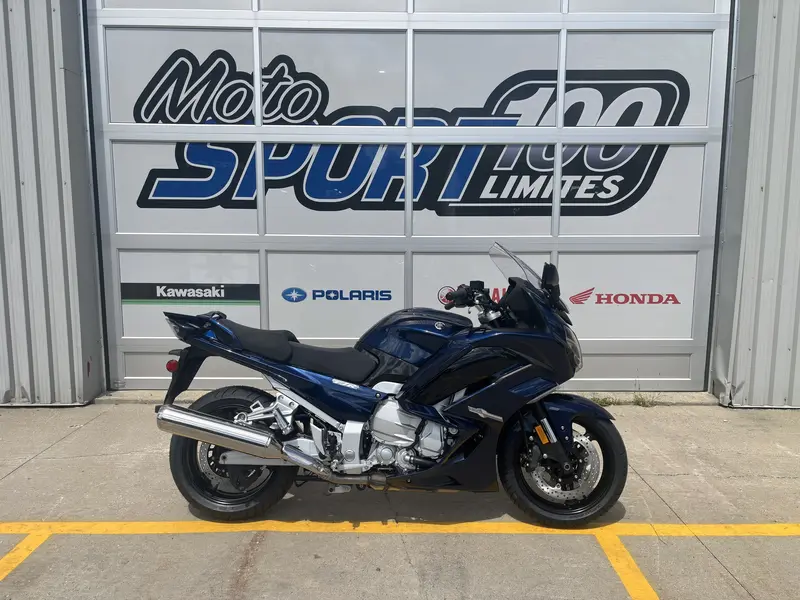 2025 Yamaha FJR1300 ES
