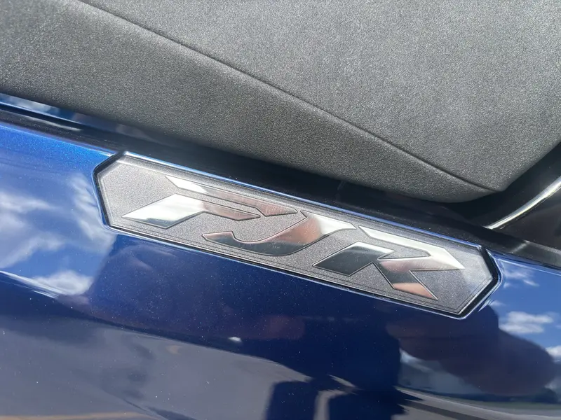 2025 Yamaha FJR1300 ES