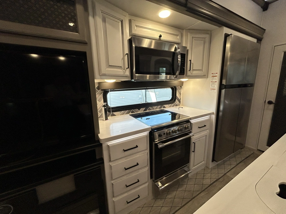 Keystone Rv Montana 3121rl 2022 alt