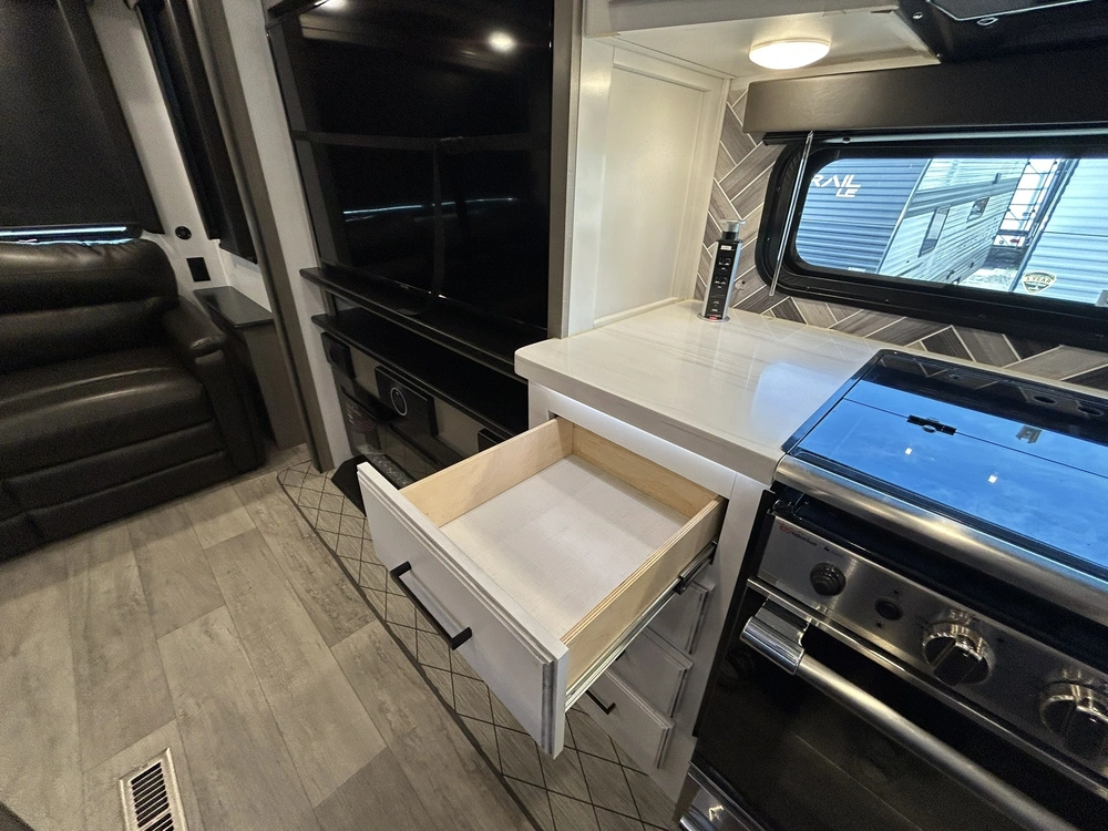 Keystone Rv Montana 3121rl 2022 alt