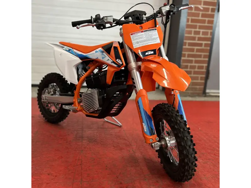 2024 KTM SX-E 3 thumbnail 6