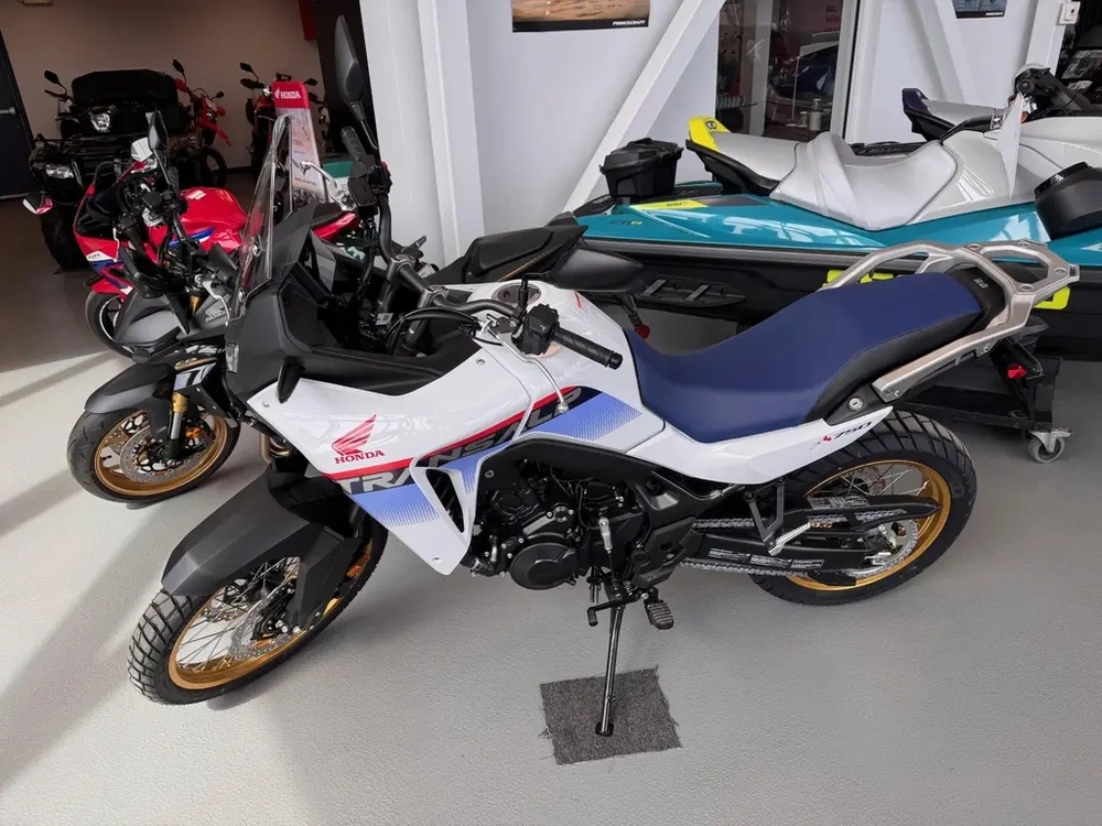 Honda Transalp Xl750 2025 alt