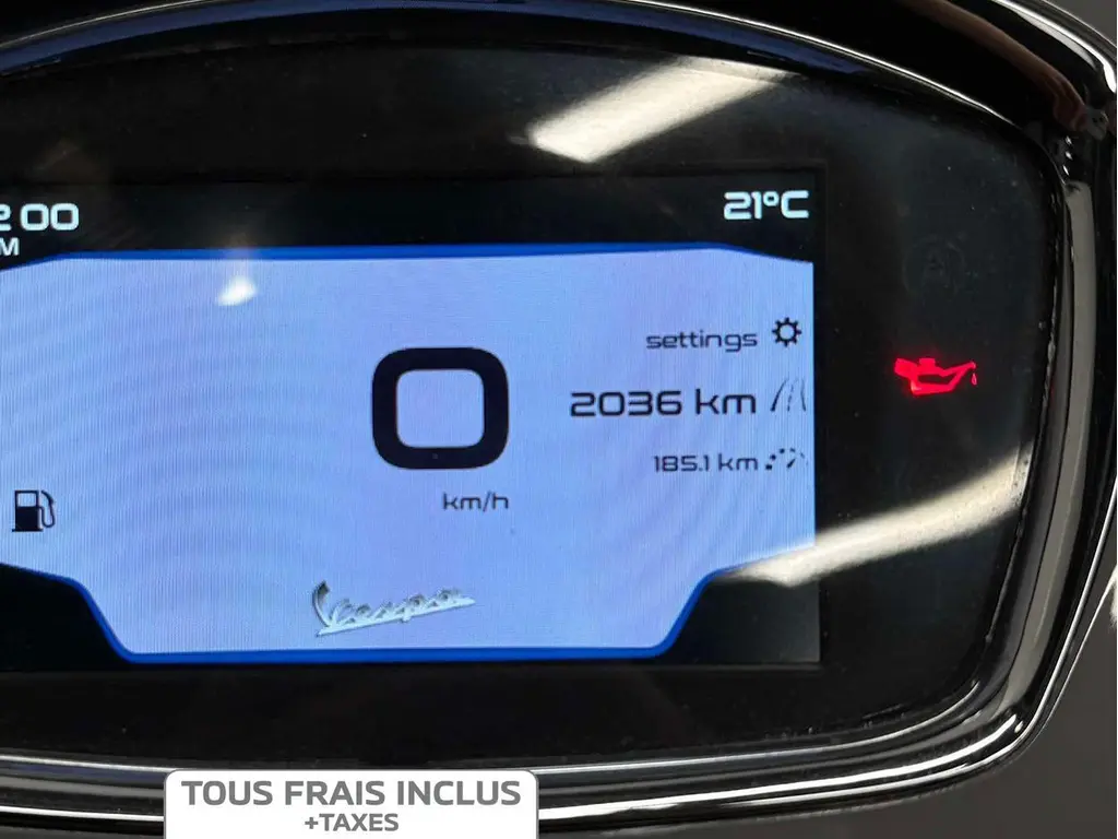 2021 Vespa GTS Super 300 Tech