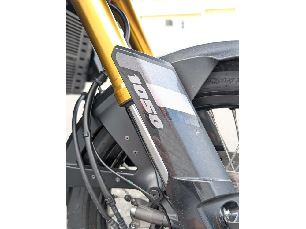 Suzuki V-strom 1050 De Vstrom - V Strom - Pneus Neufs - Valises Incluses 2023 alt
