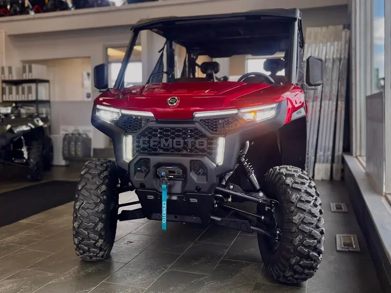 2025 CFMOTO Uforce U10 XL Pro thumbnail 2