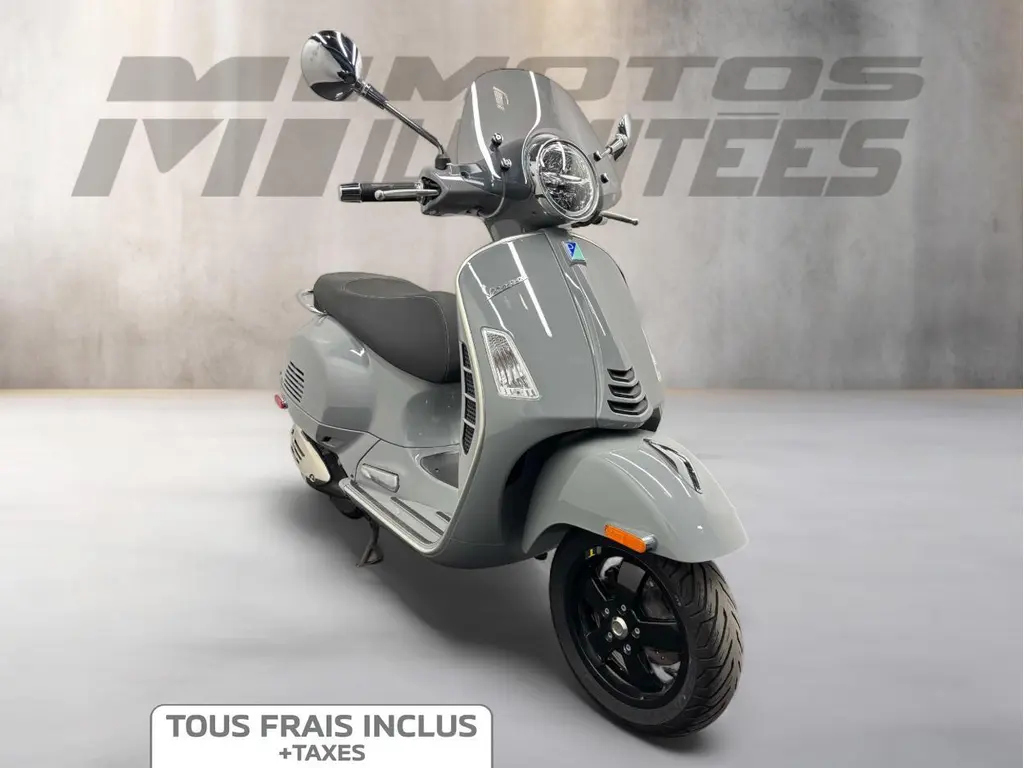 2021 Vespa GTS Super 300 Tech