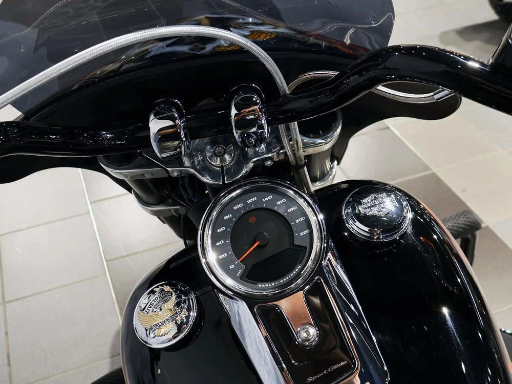 Harley-davidson Sport Glide Flsb 2018 alt