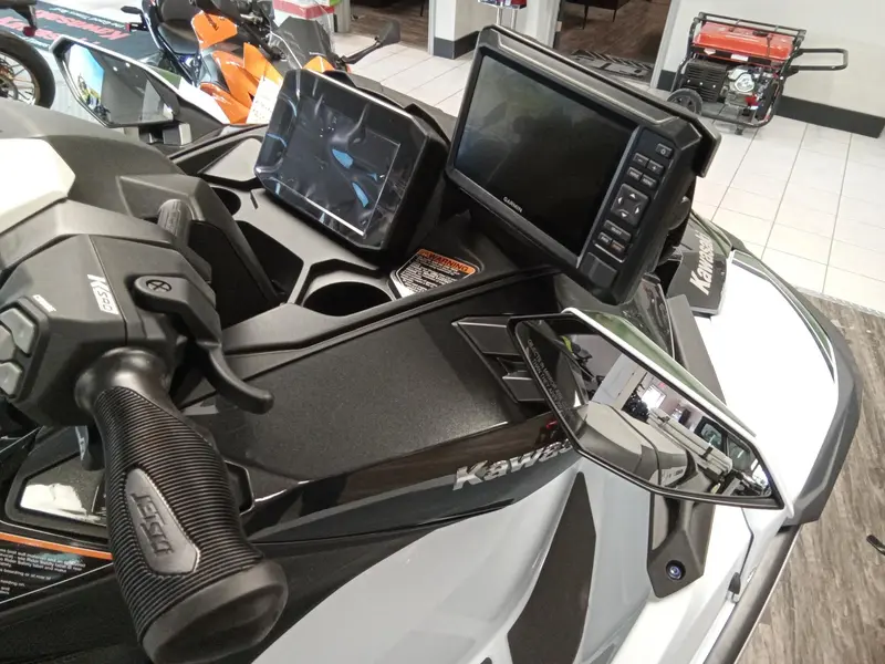 2025 Kawasaki ULTRA 160LX-S ANGLER