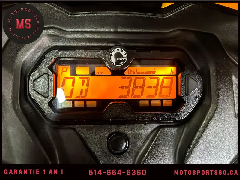 2017 Can-Am Outlander max 570 EPS très propre seulement 3838km!!!