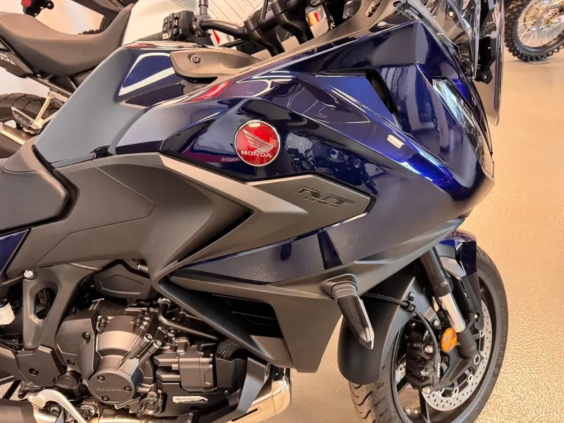 2025 Honda NT1100DS