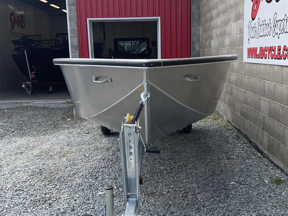 2025 Marlon 16' Boat alt