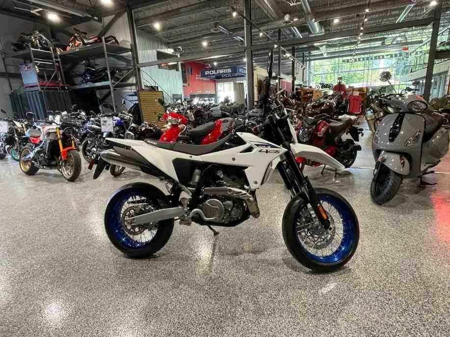 Suzuki Dr-z4sm 2025 alt