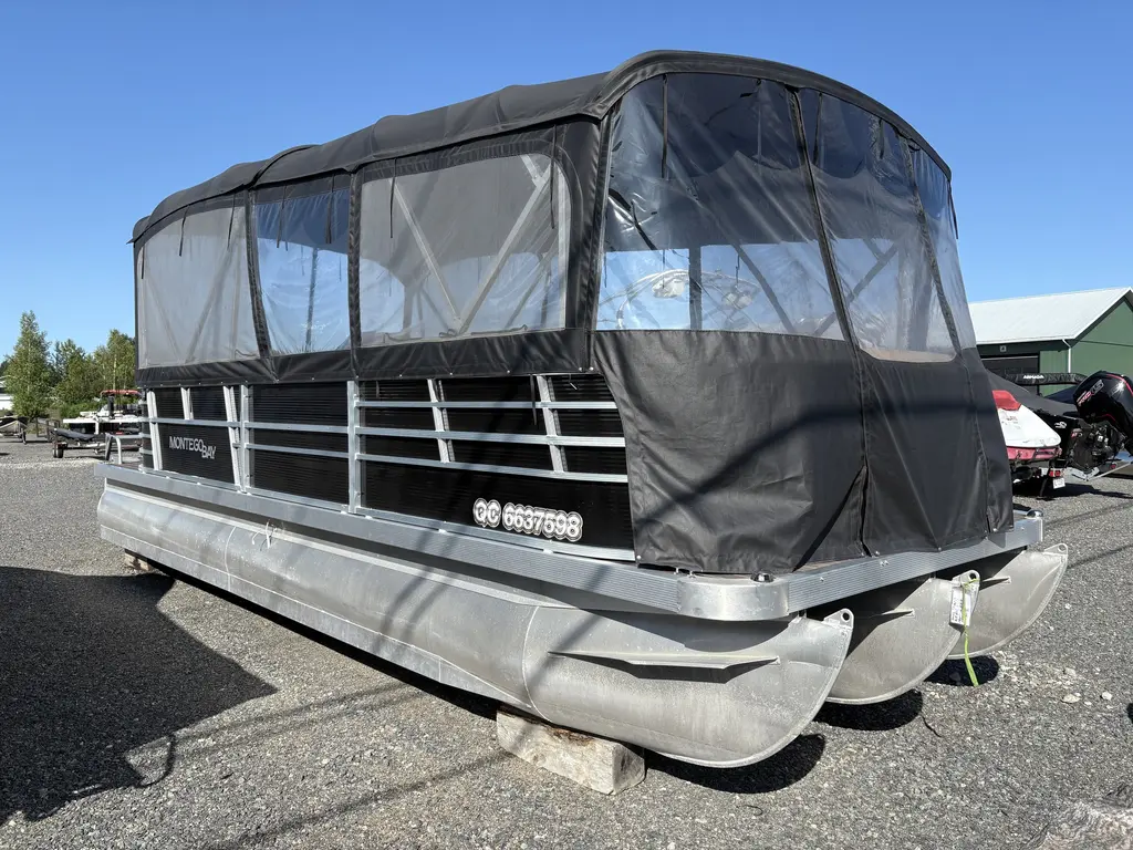 2019 Montego Bay PR 8524 (FULL 3 QUILLES)
